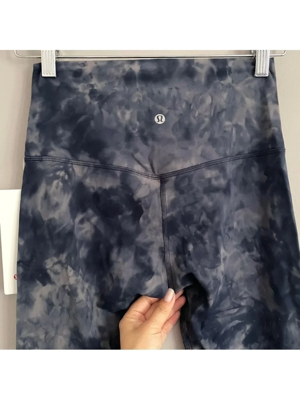 Lululemon Diamond Dye Lunar Rock Tank + Align Crop 23